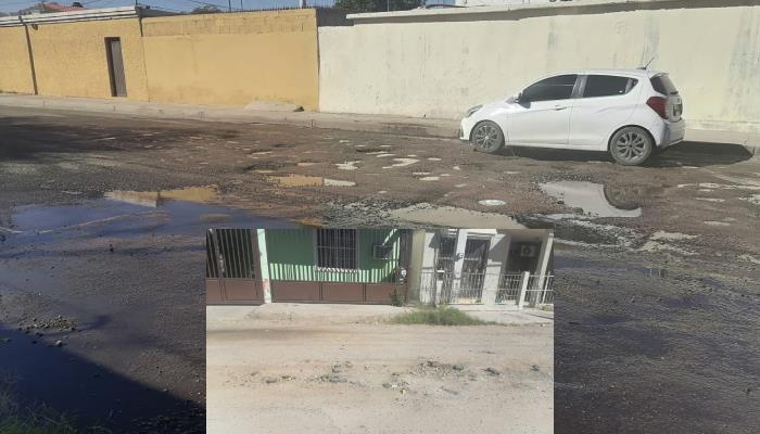 Hermosillo: Vecinos de la colonia Cuauhtémoc Indeur adolecen baches por fugas y obras incompletas de Aguah