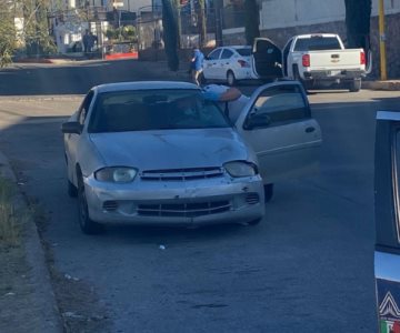 Reportan levantón en Nogales; había 2 vehículos abandonados en el lugar