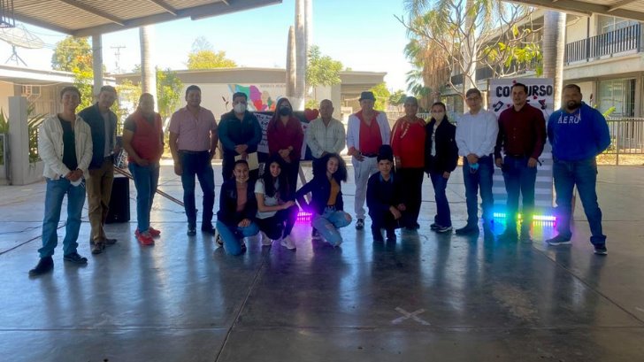 Secundaria 67 de Navojoa celebra el amor y la amistad con concurso de dibujo y canto