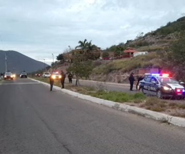 VIDEO | Grupo armado ejecuta a dos policías y lesiona a dos más en Guaymas