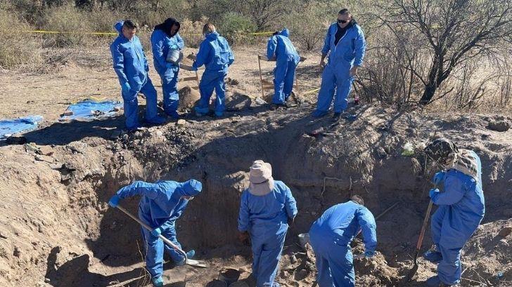 Serían ocho los cuerpos encontrados en fosas de Santa Ana