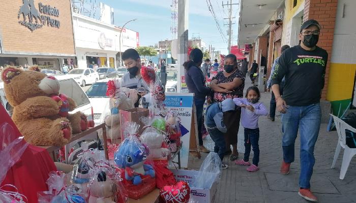 Sin repunte de ventas locatarios navojoenses por el Día de San Valentín