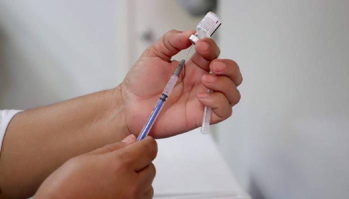 Issste Guaymas con jornadas permanentes de vacunación antiCovid