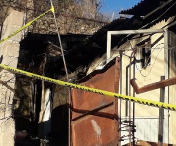 Nogales: Un diablito de energía eléctrica habría provocado incendio donde murió calcinada una persona