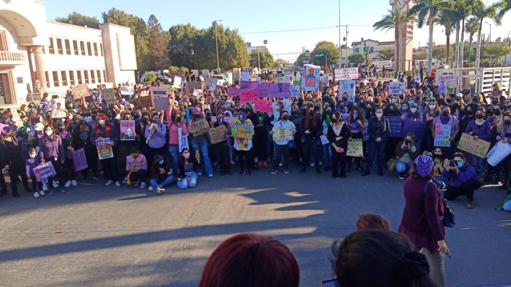 Marcha 8M en Cajeme 