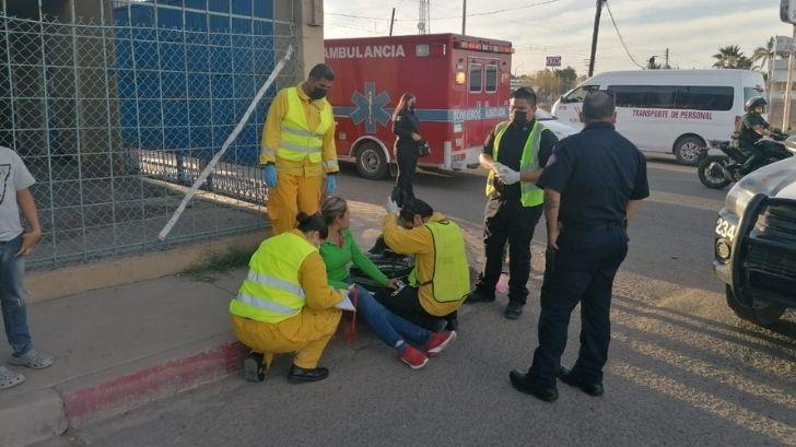 Mujer resulta lesionada en aparatoso accidente