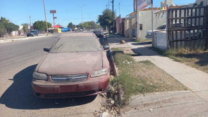 Van 180 mil pesos en multas para dueños de vehículos abandonados