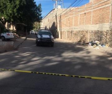 Amanecen dos cuerpos encobijados en Guaymas