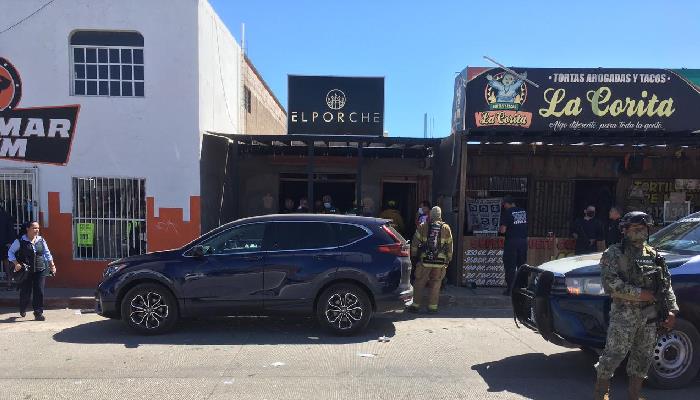 Guaymas: Dos heridos graves en explosión de gas en restaurante