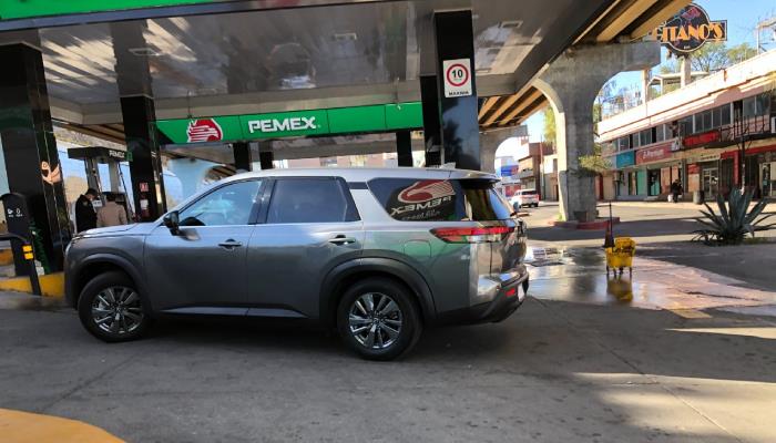 Cruzan de Arizona a Nogales para cargar gasolina; afirman hasta 40 dólares de ahorro