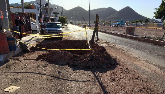 Obra de la CEA, riesgo para conductores en el sector Guaymas Norte