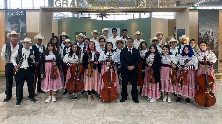 Orquesta Juvenil Sinfónica de Sonora ameniza inauguración del AIFA