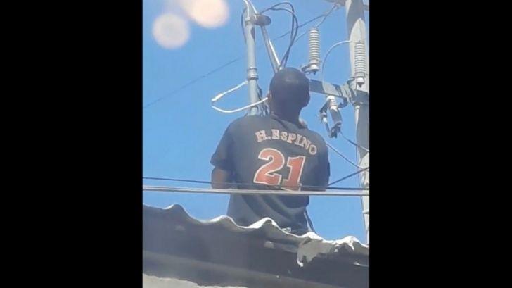 VIDEO | Denuncian a vecino que roba cables en la colonia Sahuaro