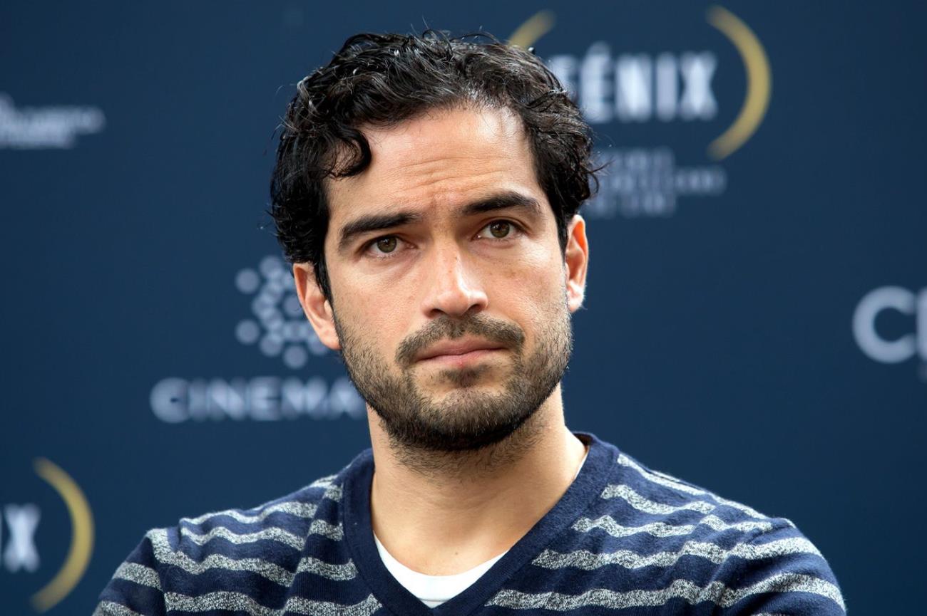 Alfonso Herrera participará en película de Zack Snyder