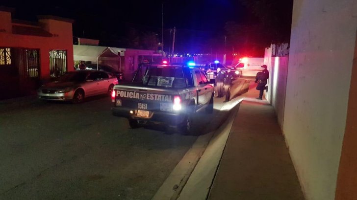 Asesinan a un hombre a balazos dentro de una casa en Guaymas