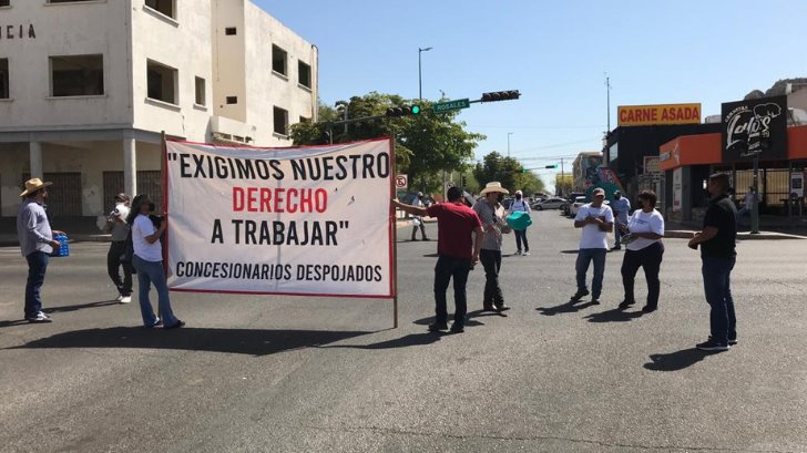 Apoyo de 500 mil pesos no es suficiente: exconcensioarios protestan en  Hermosillo