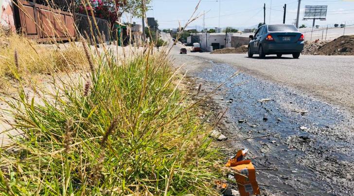 Fuga de aguas negras tiene hartos a vecinos de la San Luis