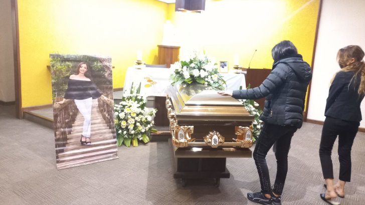 Familiares y amigos dan último adiós a Debanhi Escobar