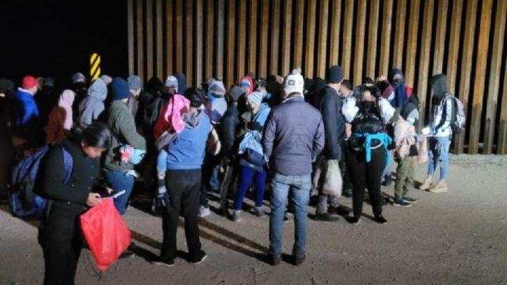 Más de 50 migrantes son asegurados en la frontera