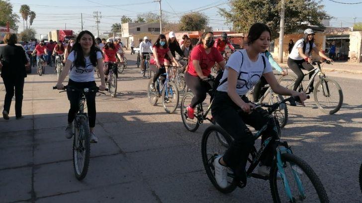 Pedalean para festejar el 50 aniversario del CREN