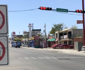 Hermosillo: semáforo desconfigurado pone en peligro a automovilistas