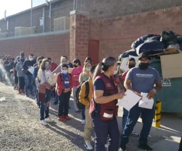 Continúa vacunación a menores en la frontera de Nogales