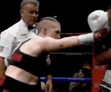 Boxeadora mexicana está en coma inducido tras ser noqueada