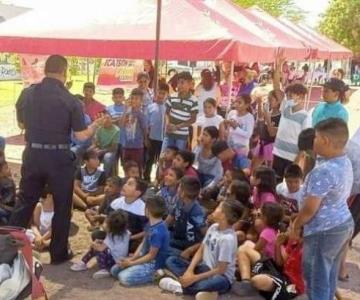 Bomberos de Ciudad Obregón enseñan a menores qué hacer ante emergencias