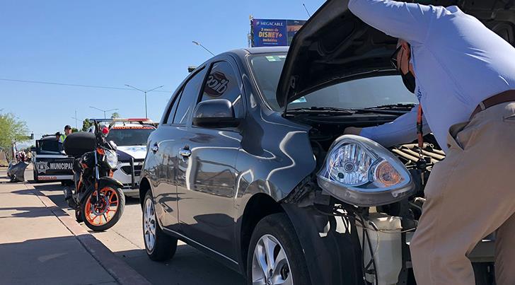 Accidente sobre el bulevar Solidaridad deja dos lesionados