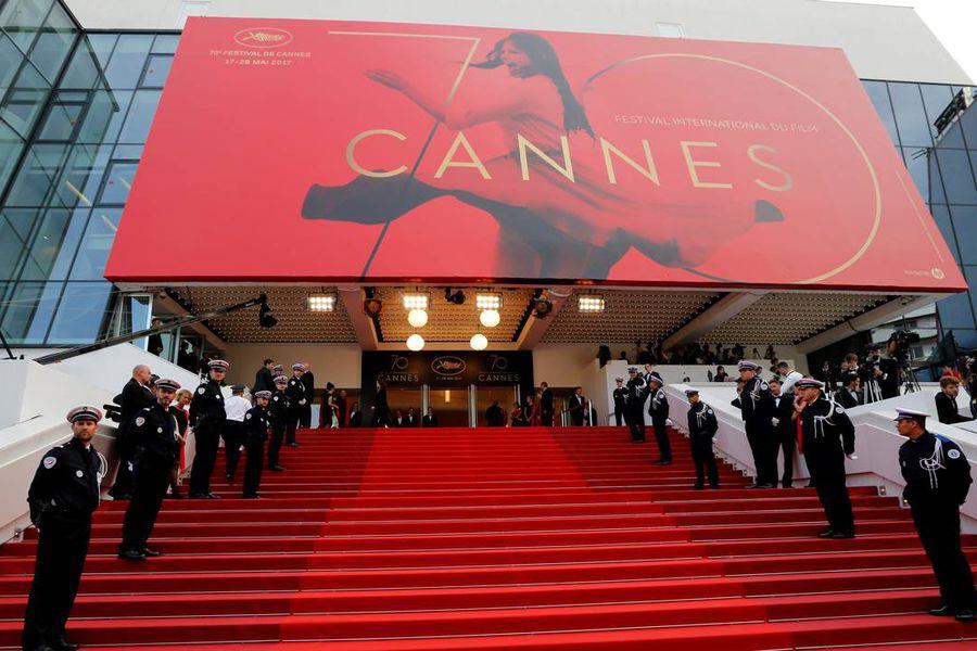 Regresa Cannes sin cubrebocas ni certificado de vacunación 