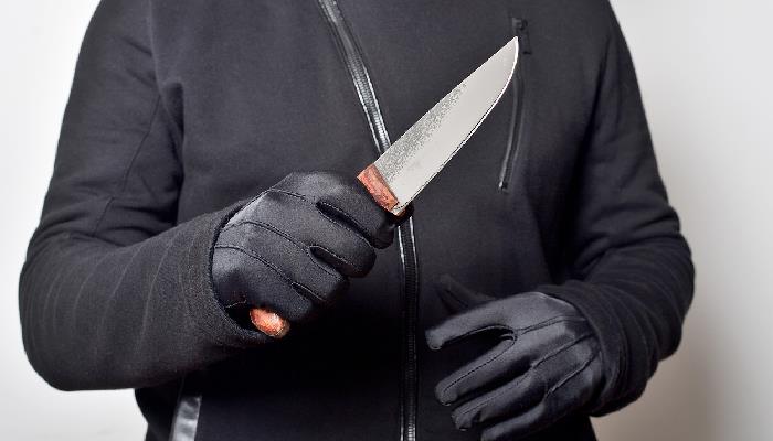 Nogales: Sujeto armado con cuchillo intentó lesionar a policía