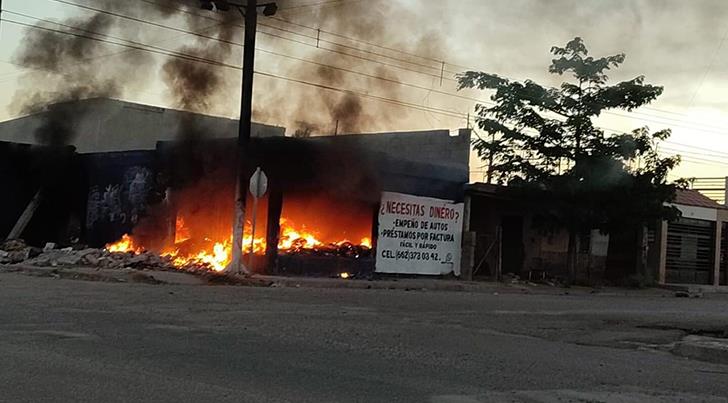 Se incendia expendio abandonado al norte de Hermosillo