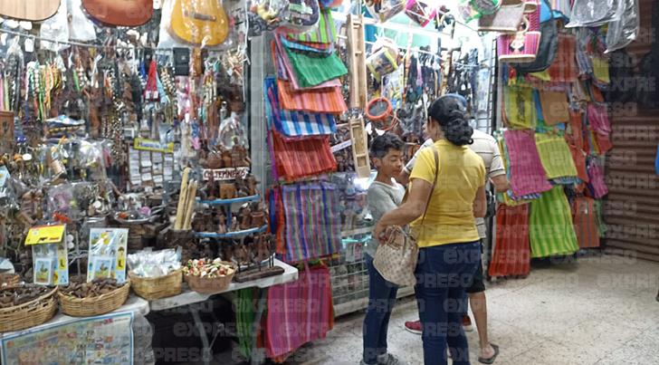 Desacuerdos entre locatarios ponen en riesgo al Mercado Municipal de Guaymas