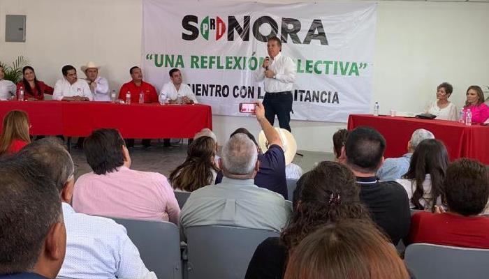 Aspirantes al PRI Sonora exponen propuestas frente a militantes