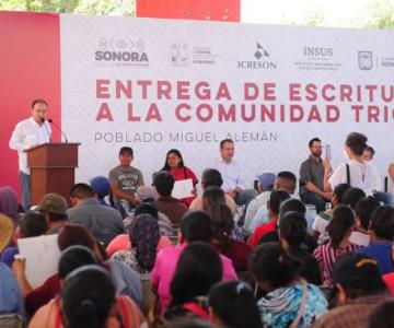 Beneficiamos a más de 70 mil familias con escrituras gratuitas: Alfonso Durazo