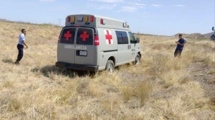 Ambulancia sufre percance en carretera con paciente a bordo