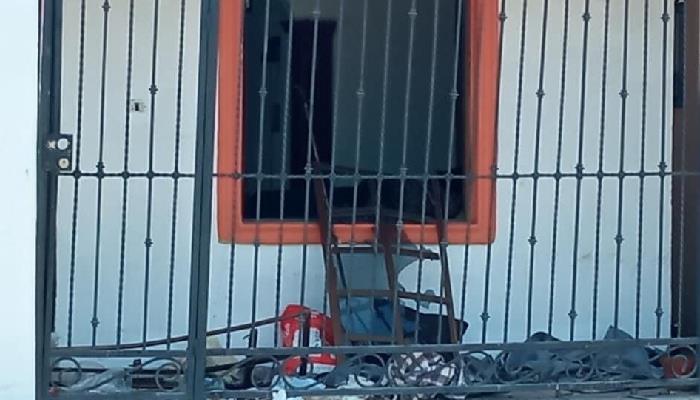 Explota domicilio en la colonia Villa del Real; dos heridos con quemaduras de consideración