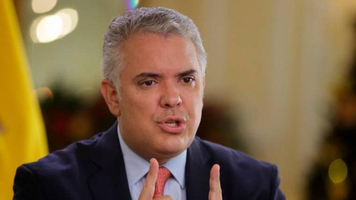 Ordenan arresto domiciliario a Presidente de Colombia