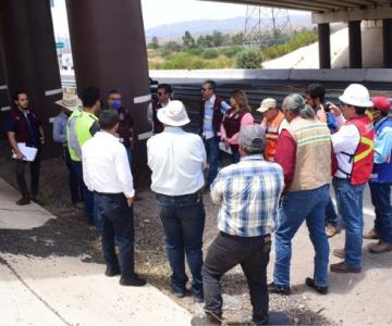 Recorren obra de construcción del Periférico Oriente