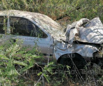 Aparatoso volcamiento en la carretera Navojoa-Los Mochis deja un lesionado